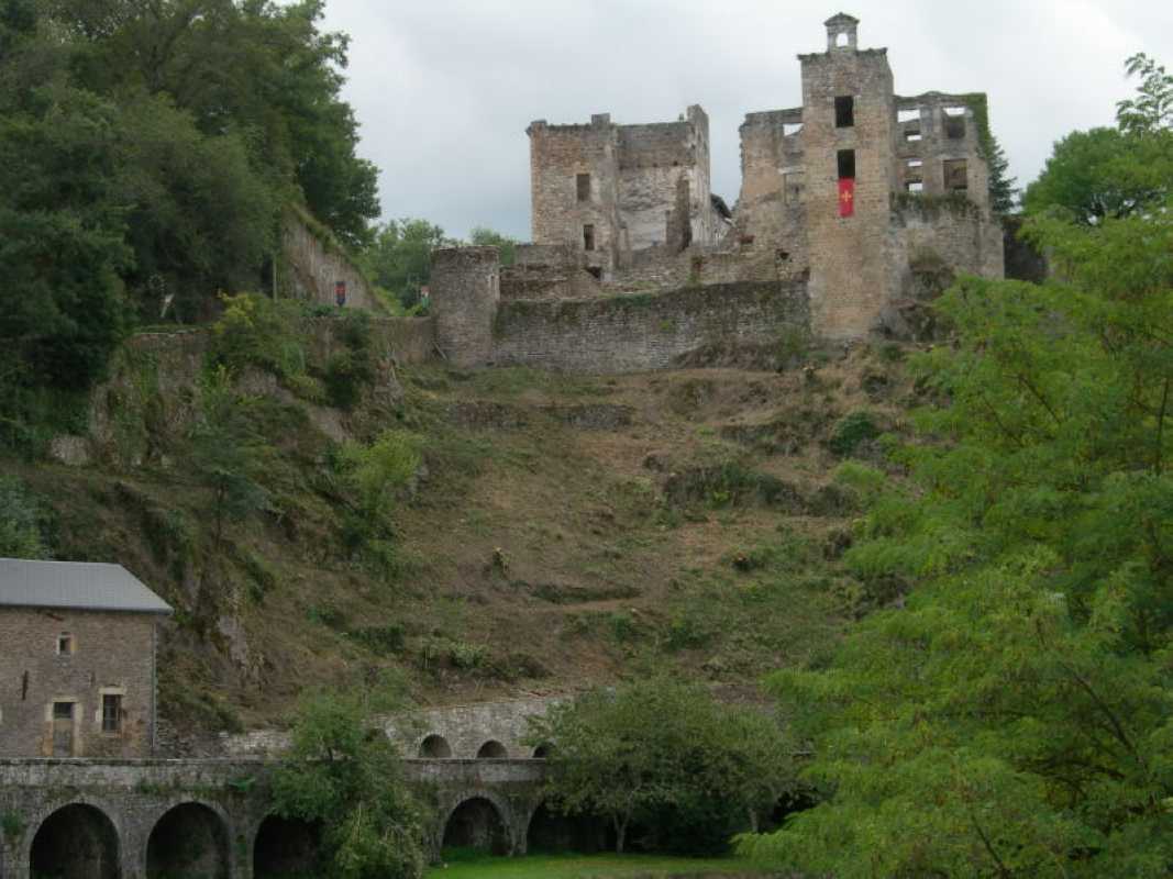 1 Le vieux chateau de Laguepie